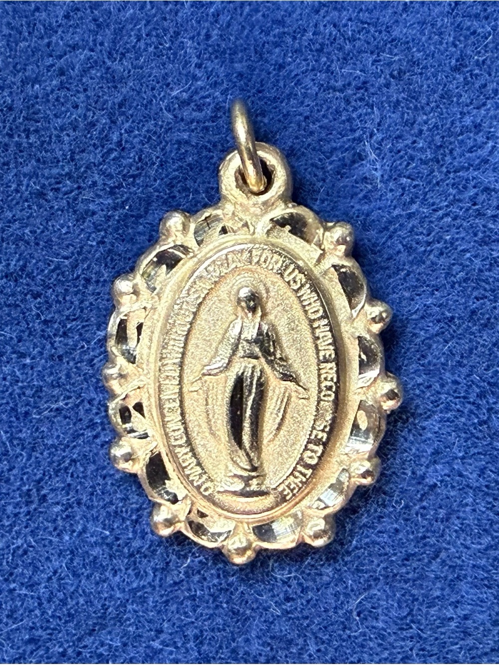 vtg 12k GF Mary Religious Pendant